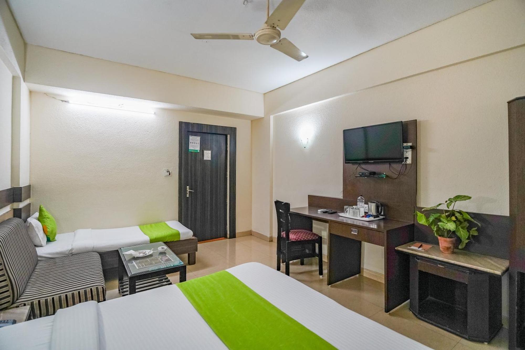 Hotel The Shagun Бхопал Екстер'єр фото