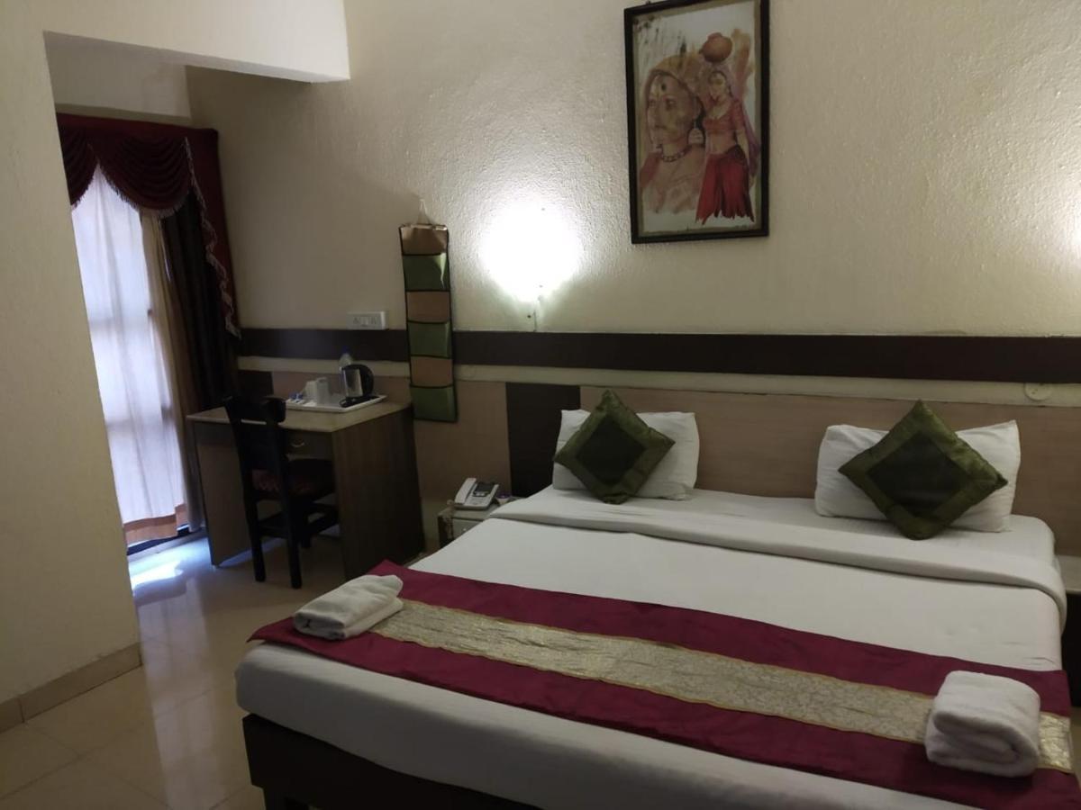 Hotel The Shagun Бхопал Екстер'єр фото